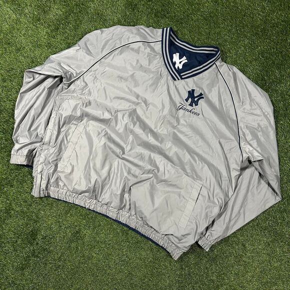Vintage New York Yankees Reversible Windbreaker Jacket - Picture 3 of 5